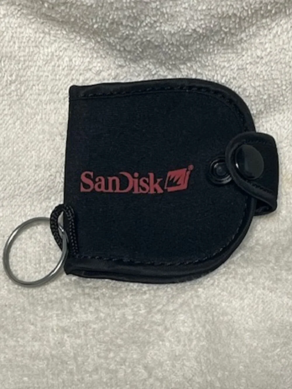 SanDisk Memory/Flash Card Travel Snap Pouch Case Keychain Logo Black 2.5